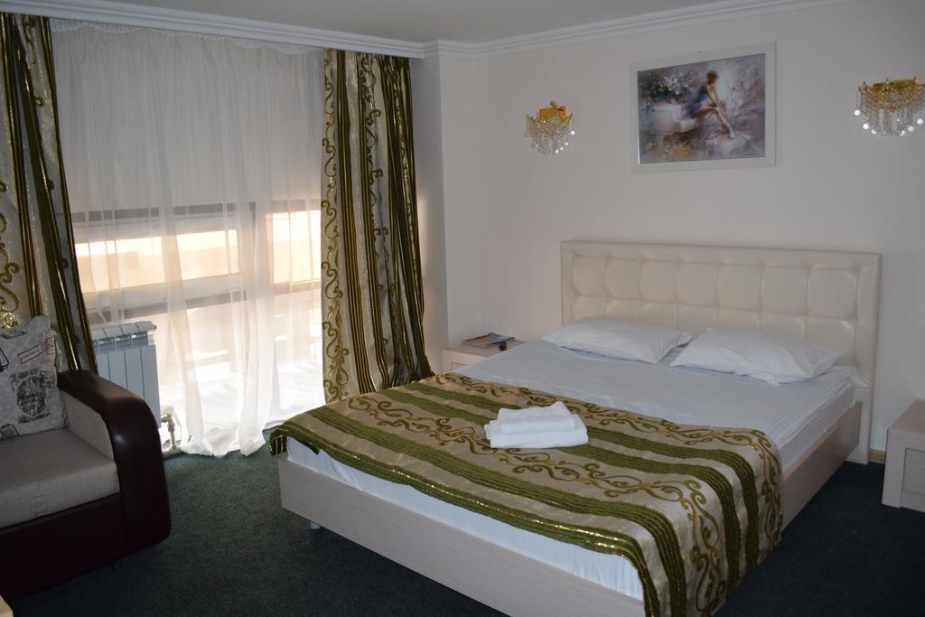 Bayterek Hotel Astaná Habitación foto